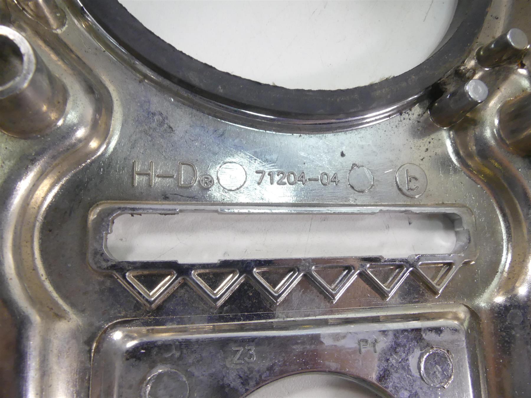 2004 Harley FXDWGI Dyna Wide Glide Fuel Tank Dash Console Cover 71204-04 {{ shop.shopifyCountryName }} - Mototech271