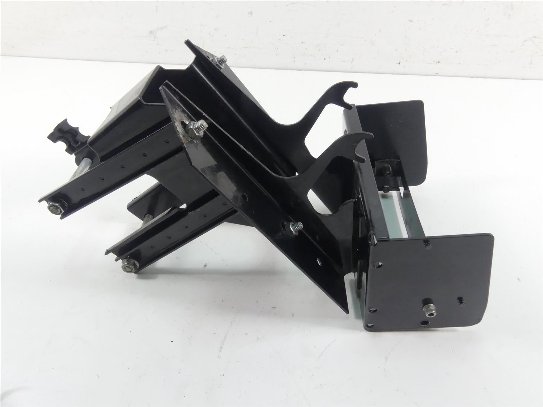 2011 Harley Touring FLTRU Road Glide Front Fairing Mount Holder Bracket 58530-10 | Mototech271