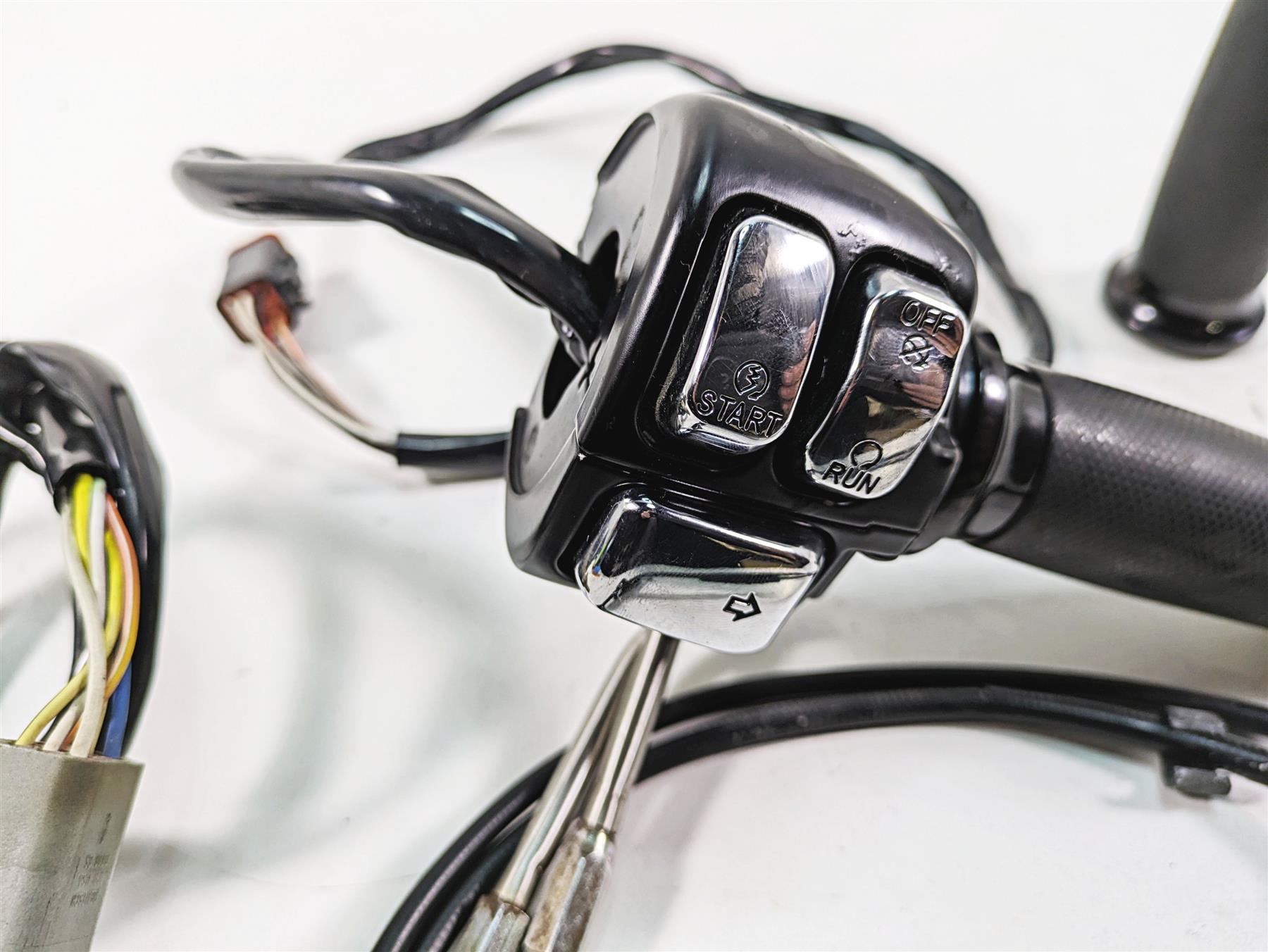 2006 Harley Sportster XL1200 Hand Control Switch + Chrome Button Set 71597-96B {{ shop.shopifyCountryName }} - Mototech271