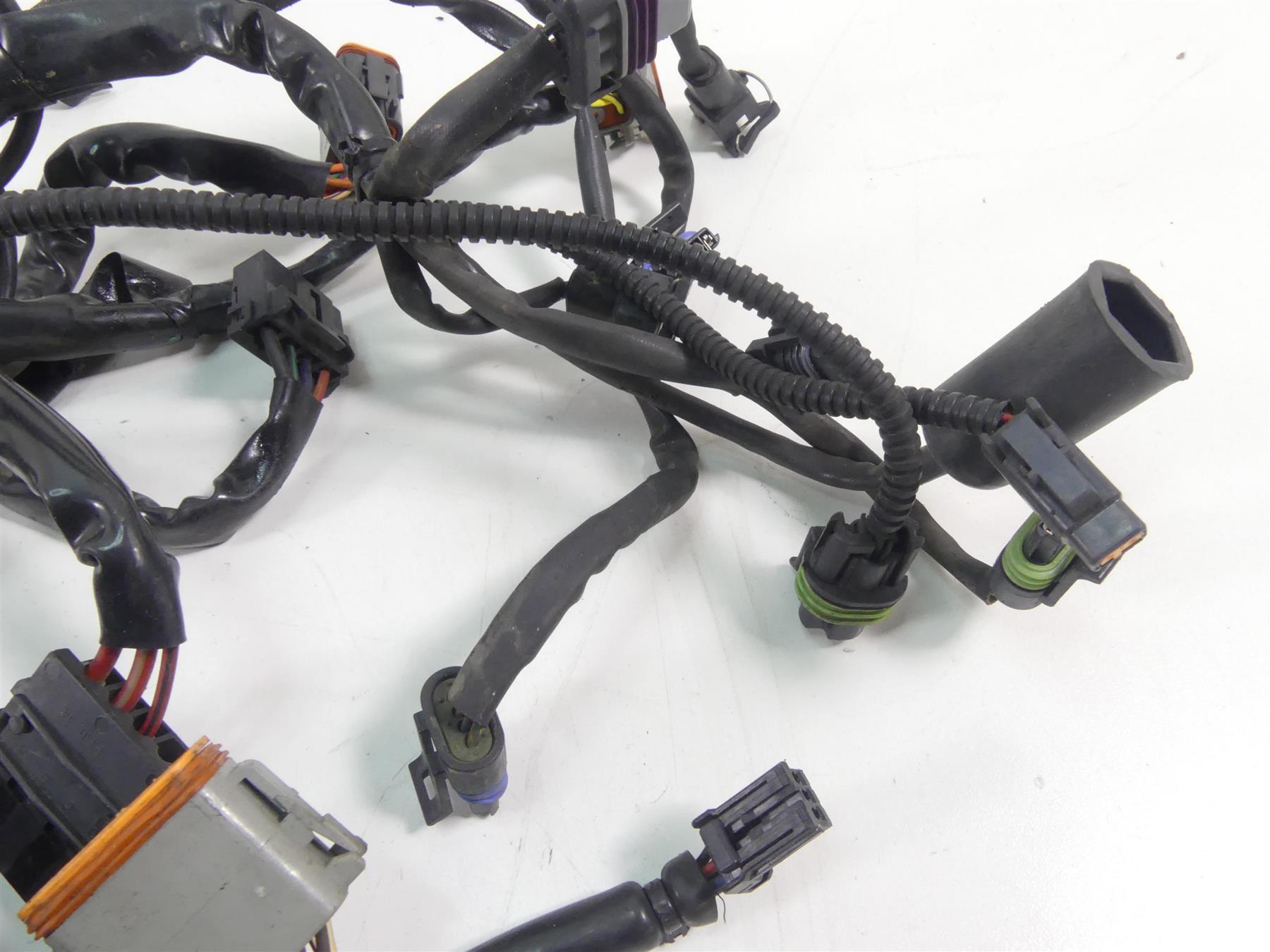 2005 Harley Touring CVO FLHTCSE Electra Glide Wiring Harness Loom 70985-04 {{ shop.shopifyCountryName }} - Mototech271
