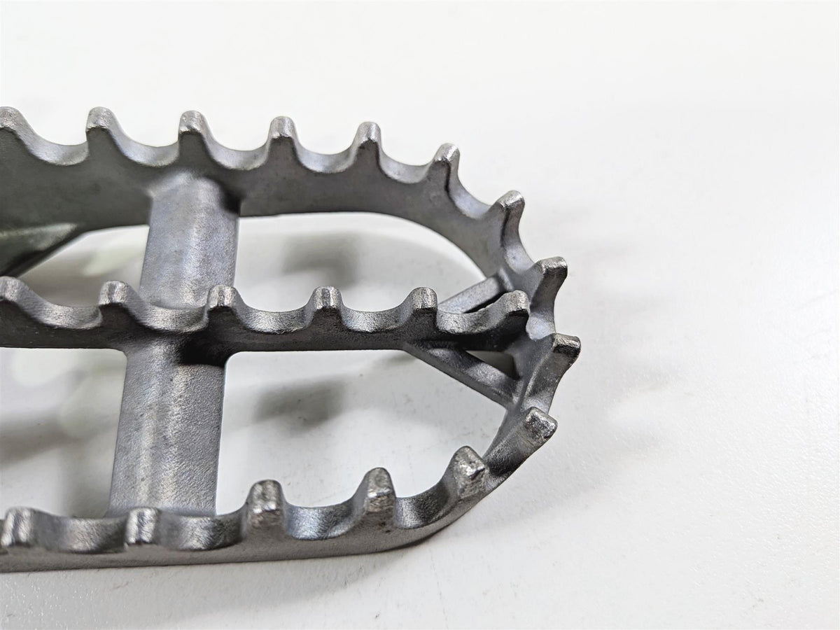 2019 BMW R1250GS K50 Enduro Front Foot Peg Rest Set 46718529843 46718529844 {{ shop.shopifyCountryName }} - Mototech271