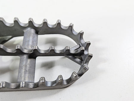 2019 BMW R1250GS K50 Enduro Front Foot Peg Rest Set 46718529843 46718529844 {{ shop.shopifyCountryName }} - Mototech271