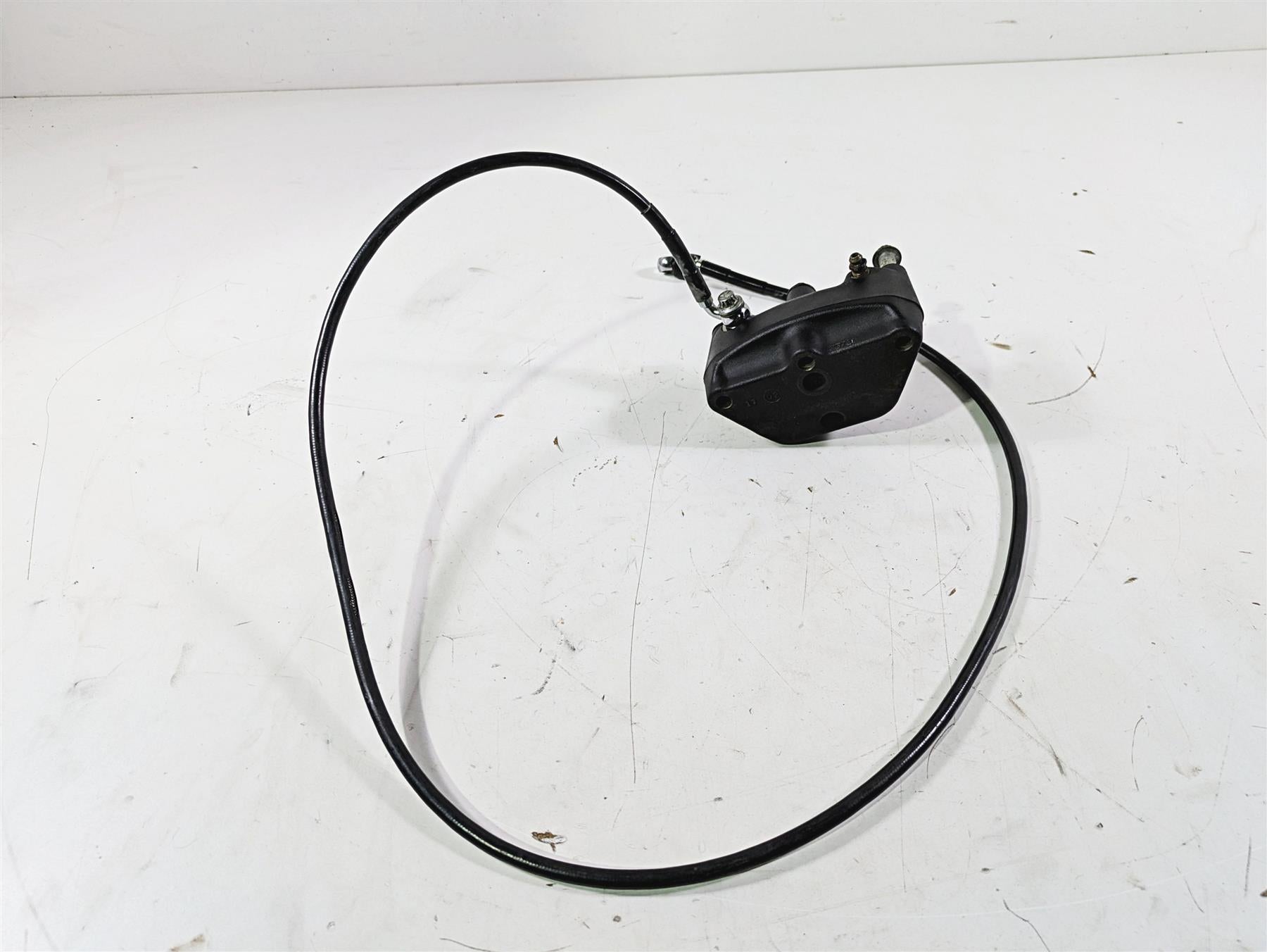 2003 Harley Softail FXSTDI Deuce 100th Front Brake Caliper 44046-00D {{ shop.shopifyCountryName }} - Mototech271