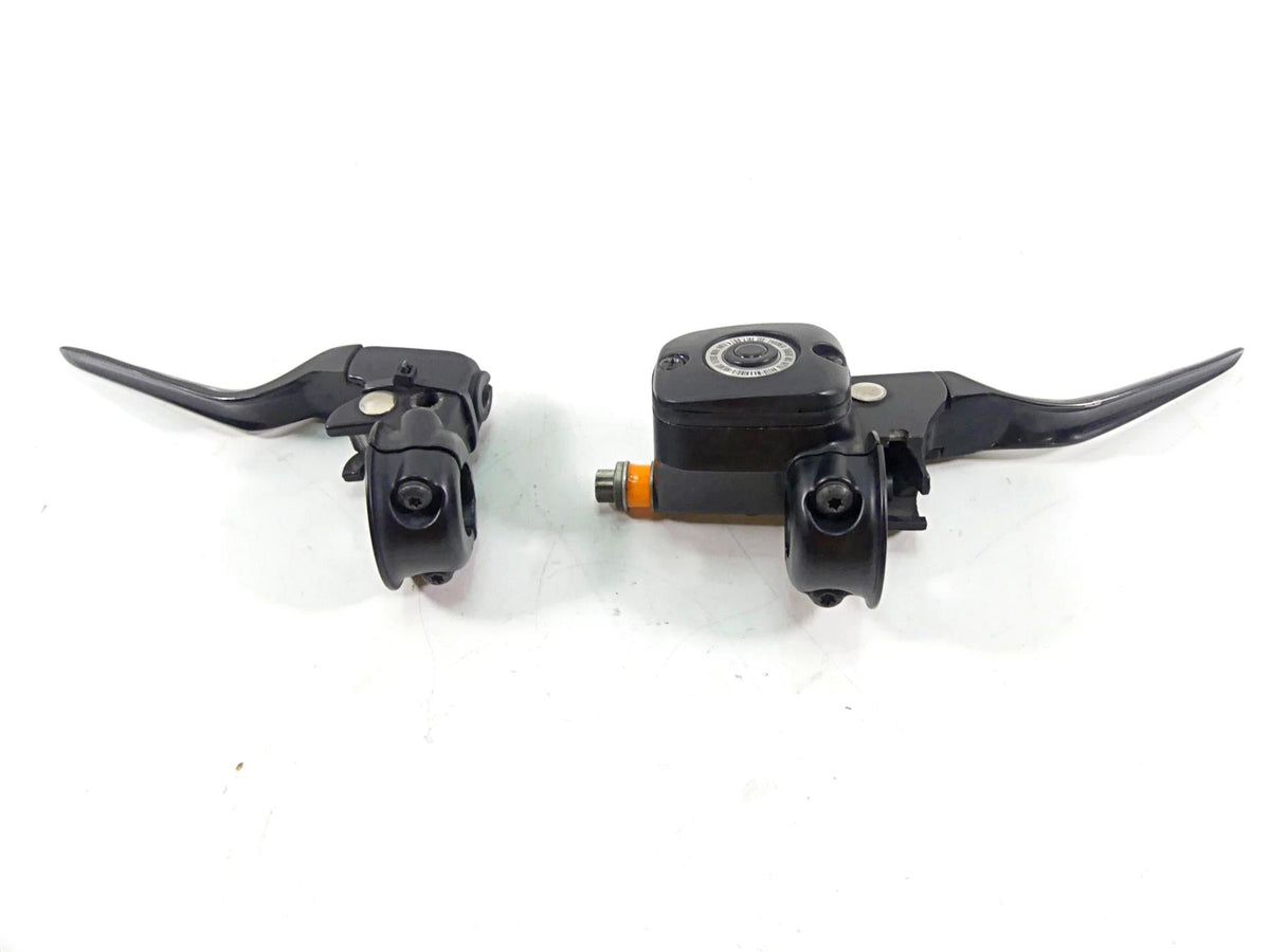 2014 Harley Dyna FXDB Street Bob Front Brake Master & Clutch Perch 45029-11D {{ shop.shopifyCountryName }} - Mototech271