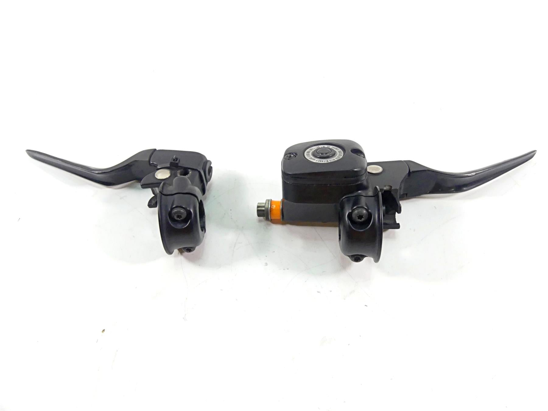 2014 Harley Dyna FXDB Street Bob Front Brake Master & Clutch Perch 45029-11D {{ shop.shopifyCountryName }} - Mototech271
