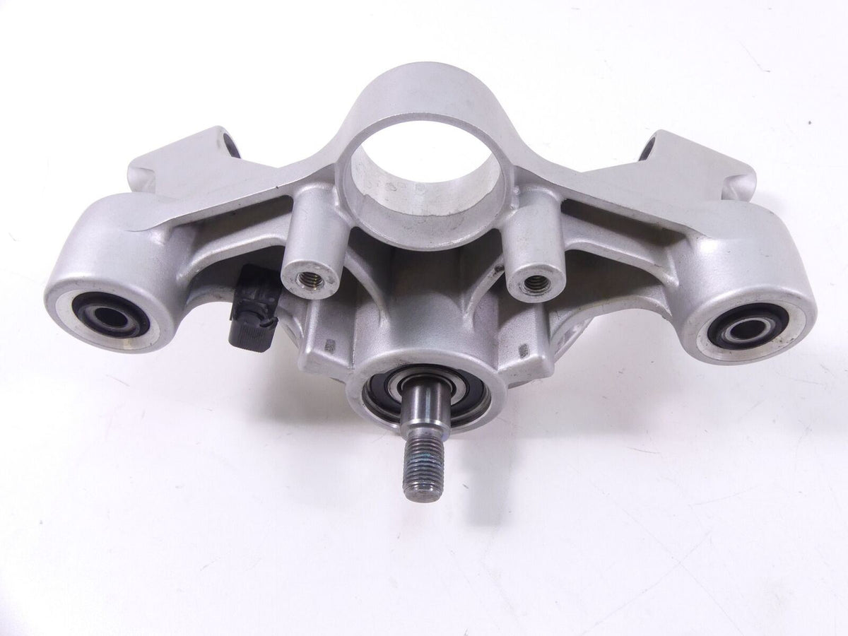 2016 BMW R1200 RT RTW K52 Upper Triple Tree Handlebar Mount 8523991 32718520053 {{ shop.shopifyCountryName }} - Mototech271