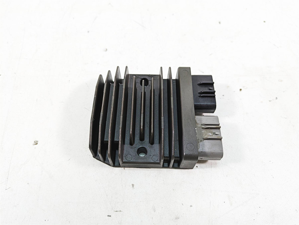 2019 Yamaha YXZ1000 R EPS SS SE Rectifier Voltage Regulator B5H-81960-00-00 {{ shop.shopifyCountryName }} - Mototech271