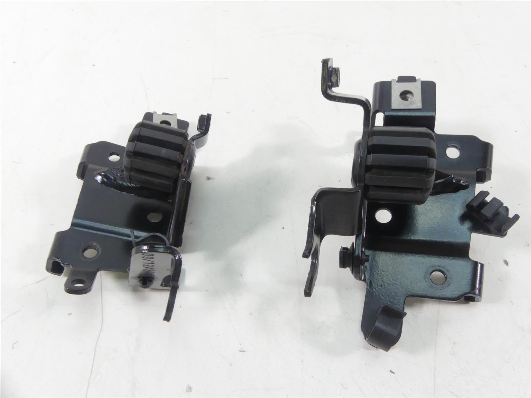 2016 BMW R1200GS K50 Front Driver Rider Saddle Seat + Mounting 52538532736 {{ shop.shopifyCountryName }} - Mototech271