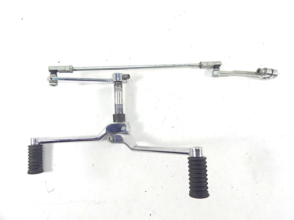 2004 Harley Touring FLHTCUI Electra Glide Shifter Shift Lever Set 33895-82E {{ shop.shopifyCountryName }} - Mototech271