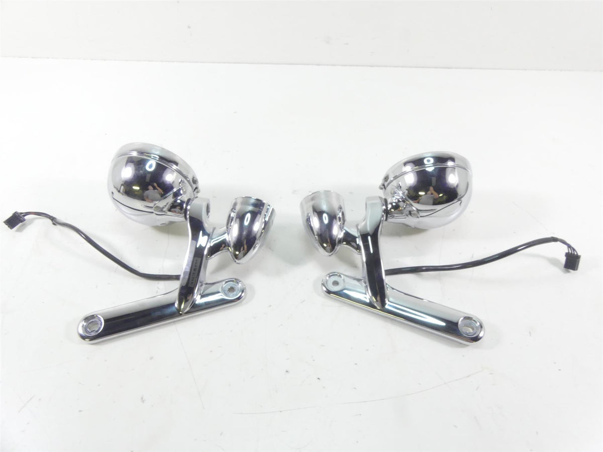 2007 Harley Touring FLHTCU SE CVO Electra Glide Front Spot Led Lights 69548-06 {{ shop.shopifyCountryName }} - Mototech271