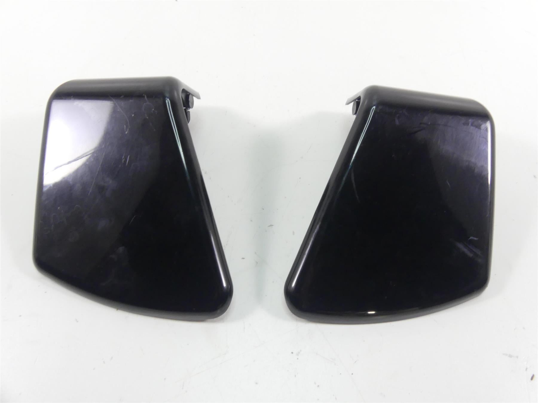 2011 Harley Touring FLTRU Road Glide Front Inner Fairing Lid Cover Set 58727-98B | Mototech271