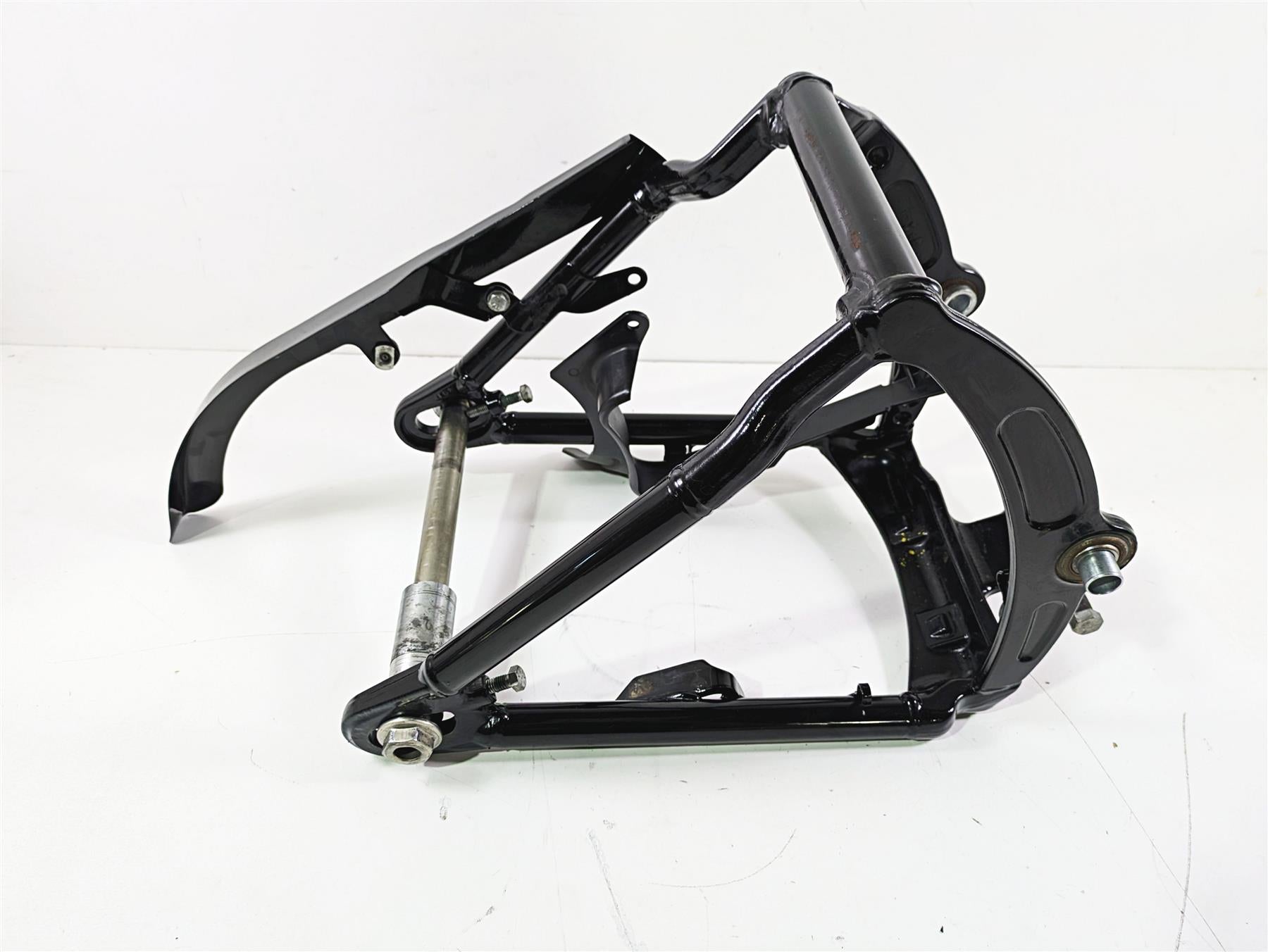 2017 Harley FLS Softail Slim Rear Swingarm Swing Arm & Guards 47573-11BHP | Mototech271
