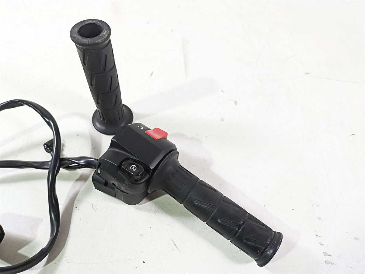 2023 Kawasaki KLR KL 650 Adventure Right Hand Control Switch -READ 46091-0553 {{ shop.shopifyCountryName }} - Mototech271