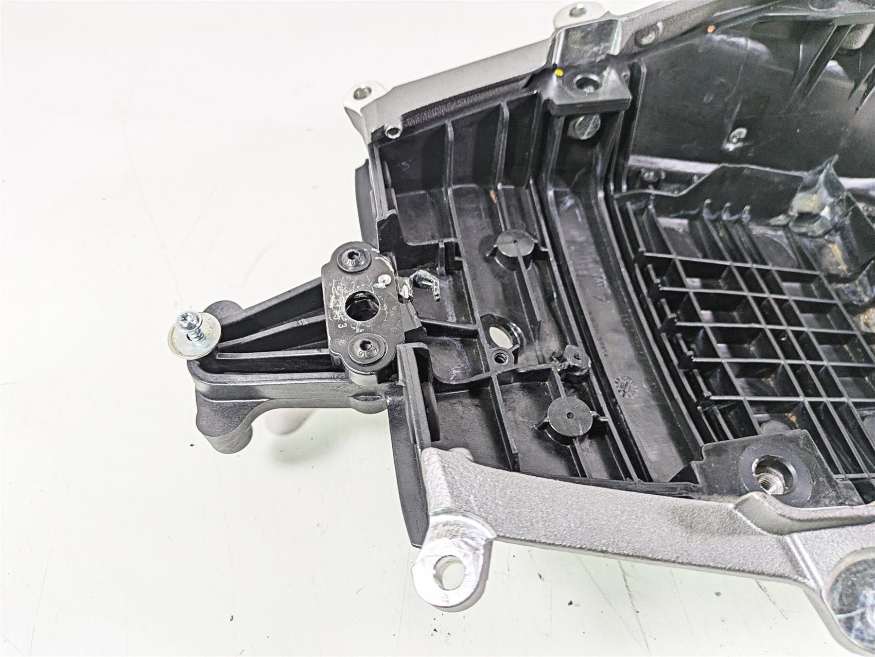 2018 Ducati Hypermotard 939 SP Straight Rear Subframe 47110361BA 47110351BA {{ shop.shopifyCountryName }} - Mototech271
