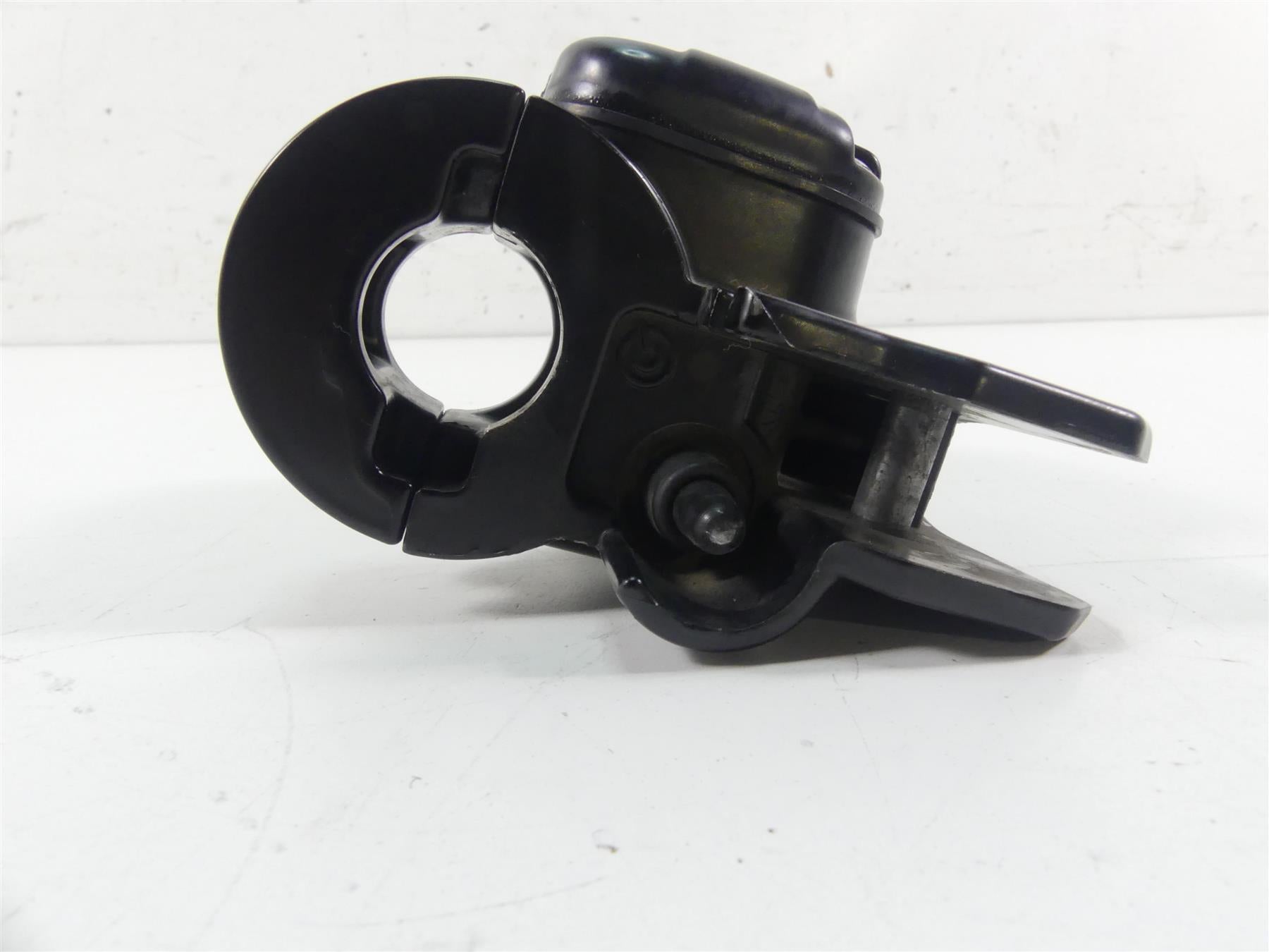 2011 Harley Touring FLTRU Road Glide Brembo Front Brake Master Cylinder 44551-08 {{ shop.shopifyCountryName }} - Mototech271