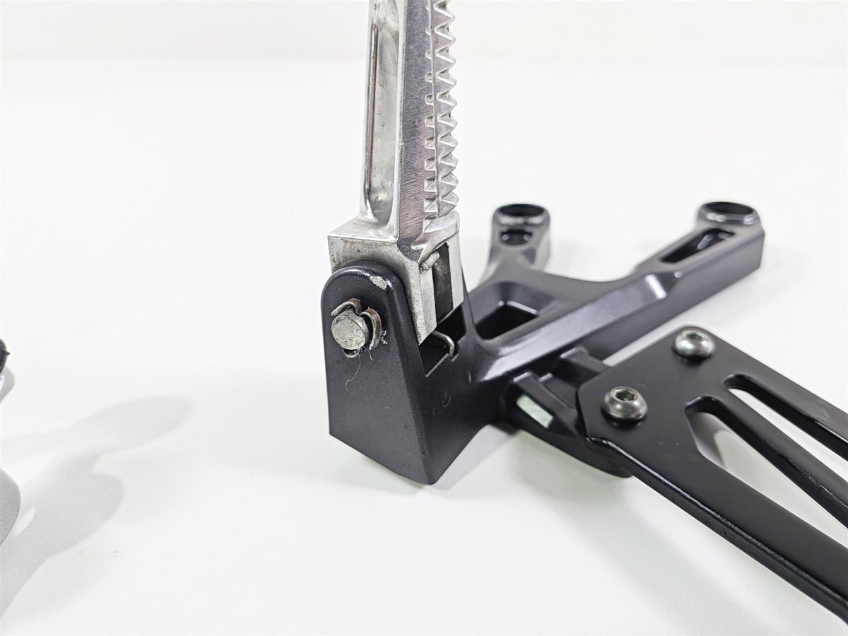 2023 Yamaha MT10 MTN1000 Left Front Footpeg & Shifter B67-27442-10-00 {{ shop.shopifyCountryName }} - Mototech271