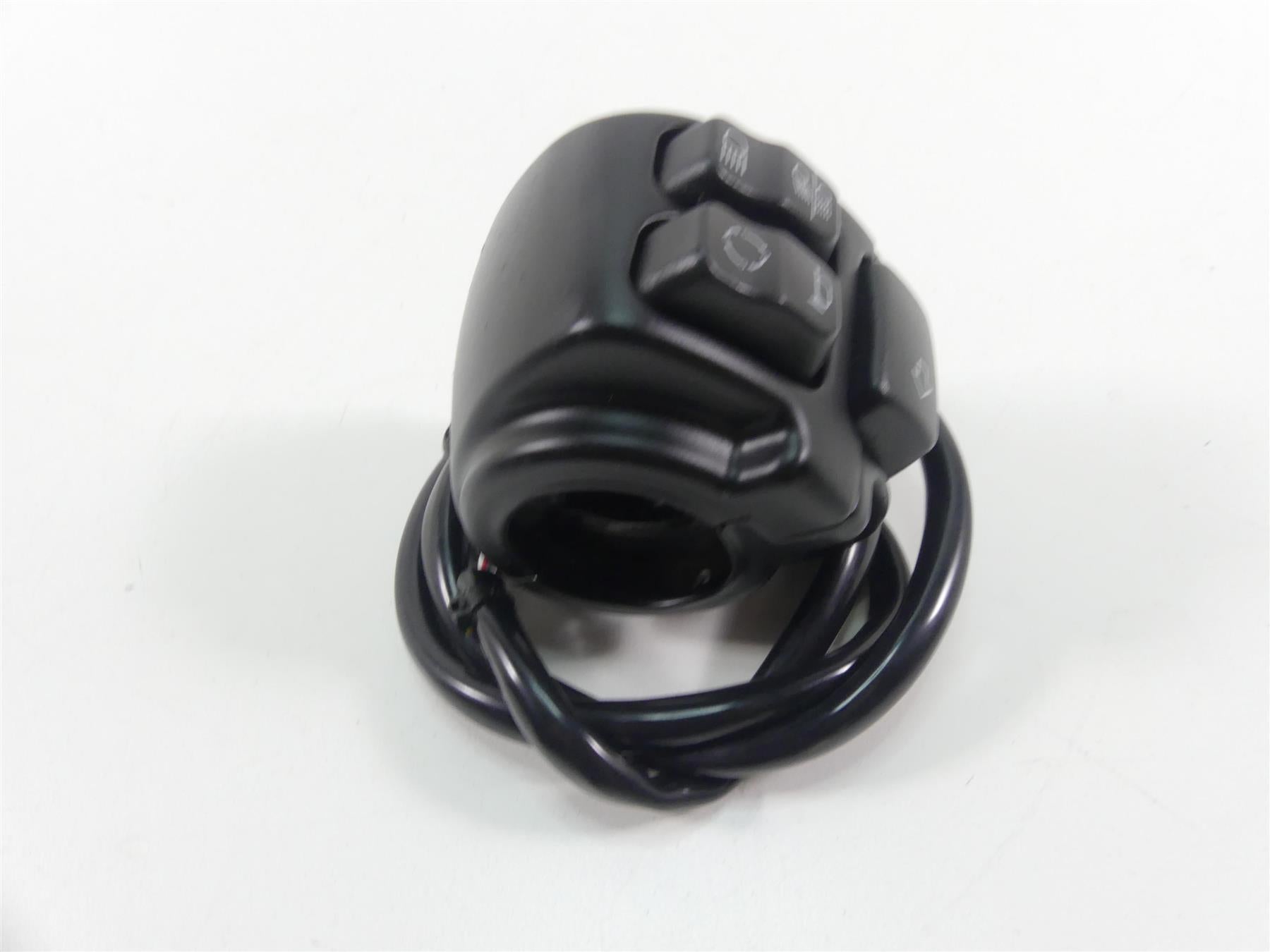2022 Harley Softail FXBBS Street Bob Left Hand Blinker Control Switch 71500292 {{ shop.shopifyCountryName }} - Mototech271