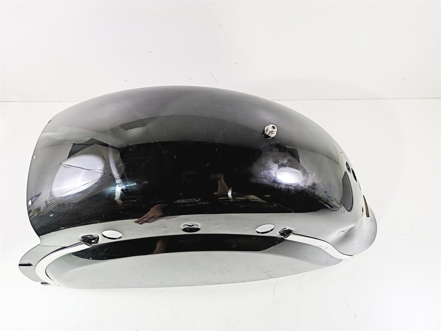 2017 Indian Chieftain Limited Rear Fender - Gloss Black - Dent 1019209 {{ shop.shopifyCountryName }} - Mototech271