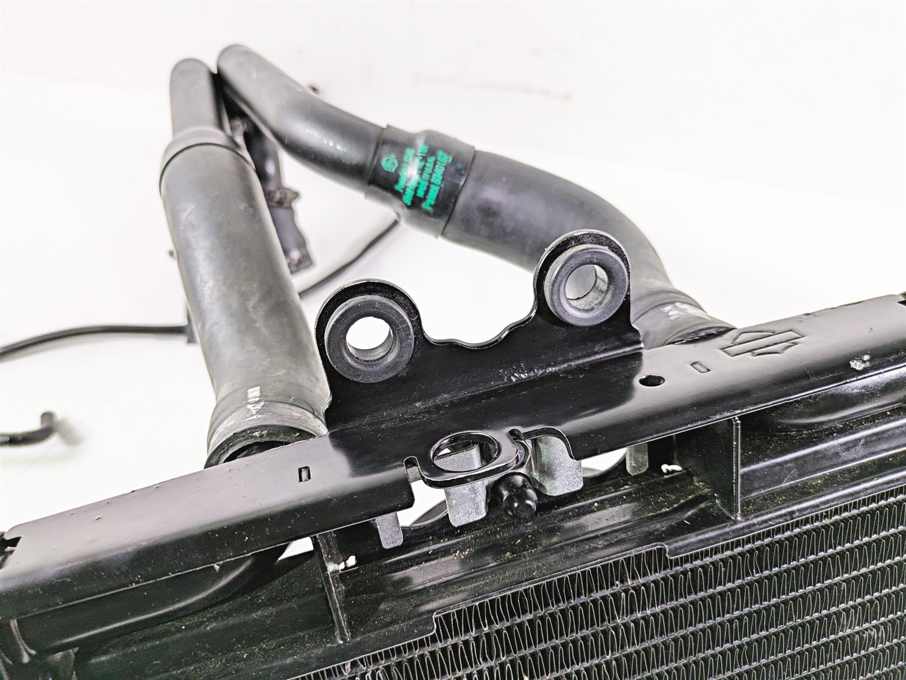 2010 Harley VRSCF Muscle Rod Radiator Fans Reservoir Hoses 26722-04 {{ shop.shopifyCountryName }} - Mototech271