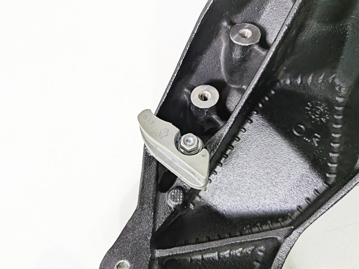 2016 Mv Agusta F3 800 RR Left Frame Wall Subframe Mount Chain Slider 80A0B5643-Mototech271