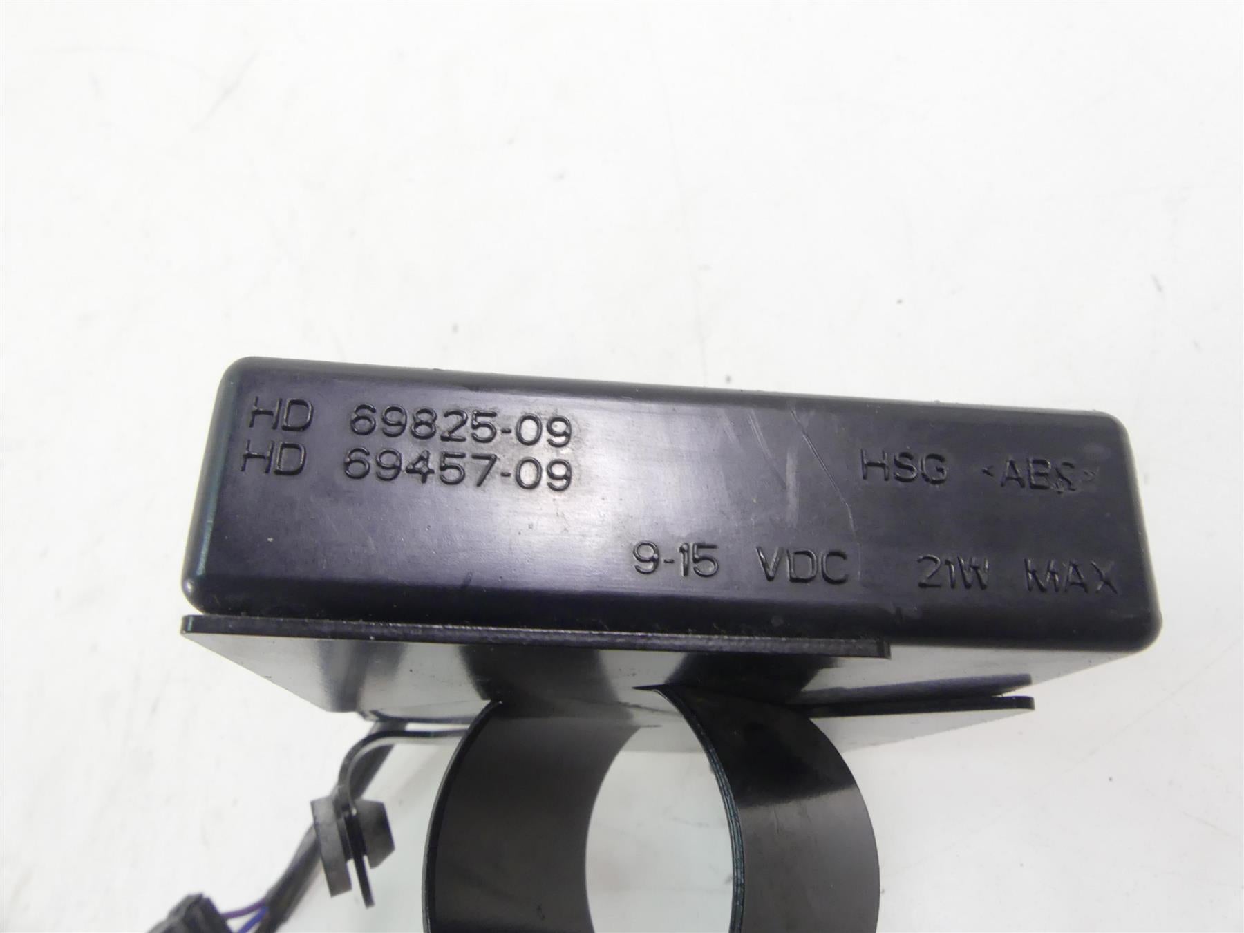 2011 Harley VRSCF Muscle Rod Rear Light Turn Signal Module Unit 69457-09 {{ shop.shopifyCountryName }} - Mototech271