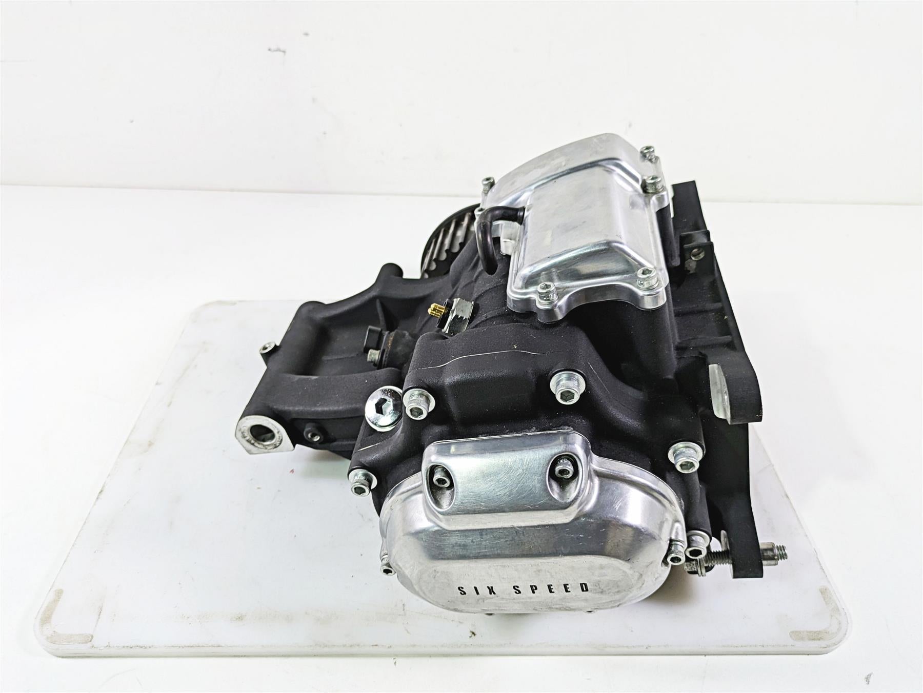 2009 Harley FLSTSB Cross Bones Transmission Gear Box 13K 33012-10A {{ shop.shopifyCountryName }} - Mototech271