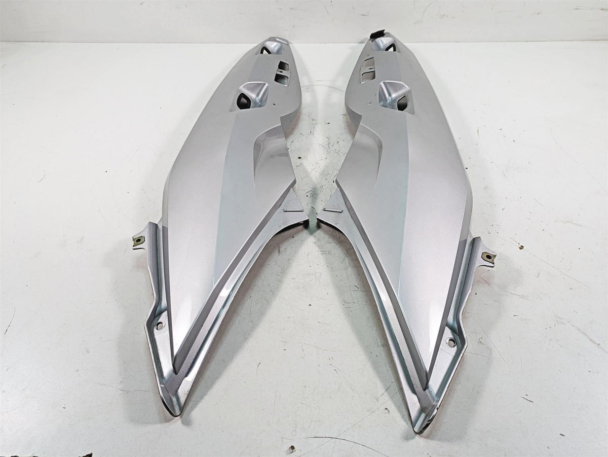 2007 BMW R1200RT K26 Tail Fairing Side Cover Set Titan Silver 46637681573 {{ shop.shopifyCountryName }} - Mototech271