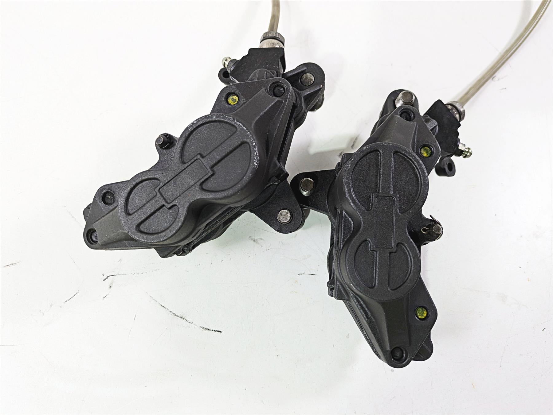 2006 Triumph Rocket 3 Front Brake Caliper Set & Lines T2020837 T2020388 {{ shop.shopifyCountryName }} - Mototech271