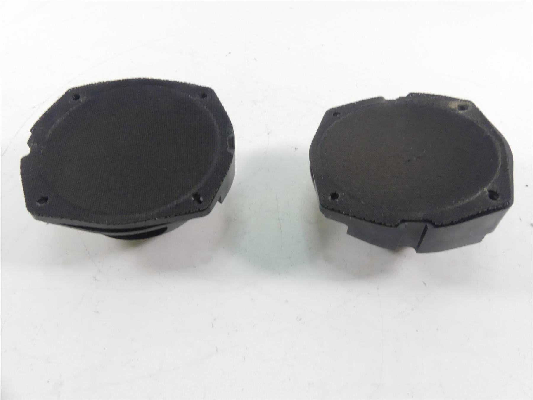 1999 Harley Touring FLHTCUI Electra Glide Front Radio Audio Speaker Set 77181-01 {{ shop.shopifyCountryName }} - Mototech271