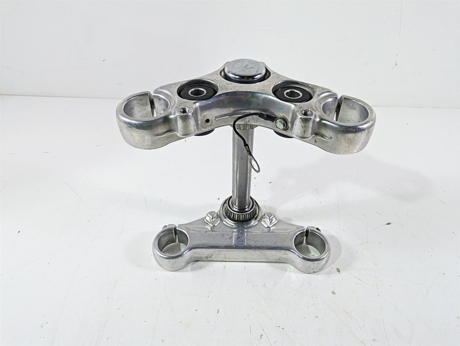 2003 Harley Dyna FXDL Low Rider 100TH Upper Lower Triple Tree Set 47668-90B {{ shop.shopifyCountryName }} - Mototech271
