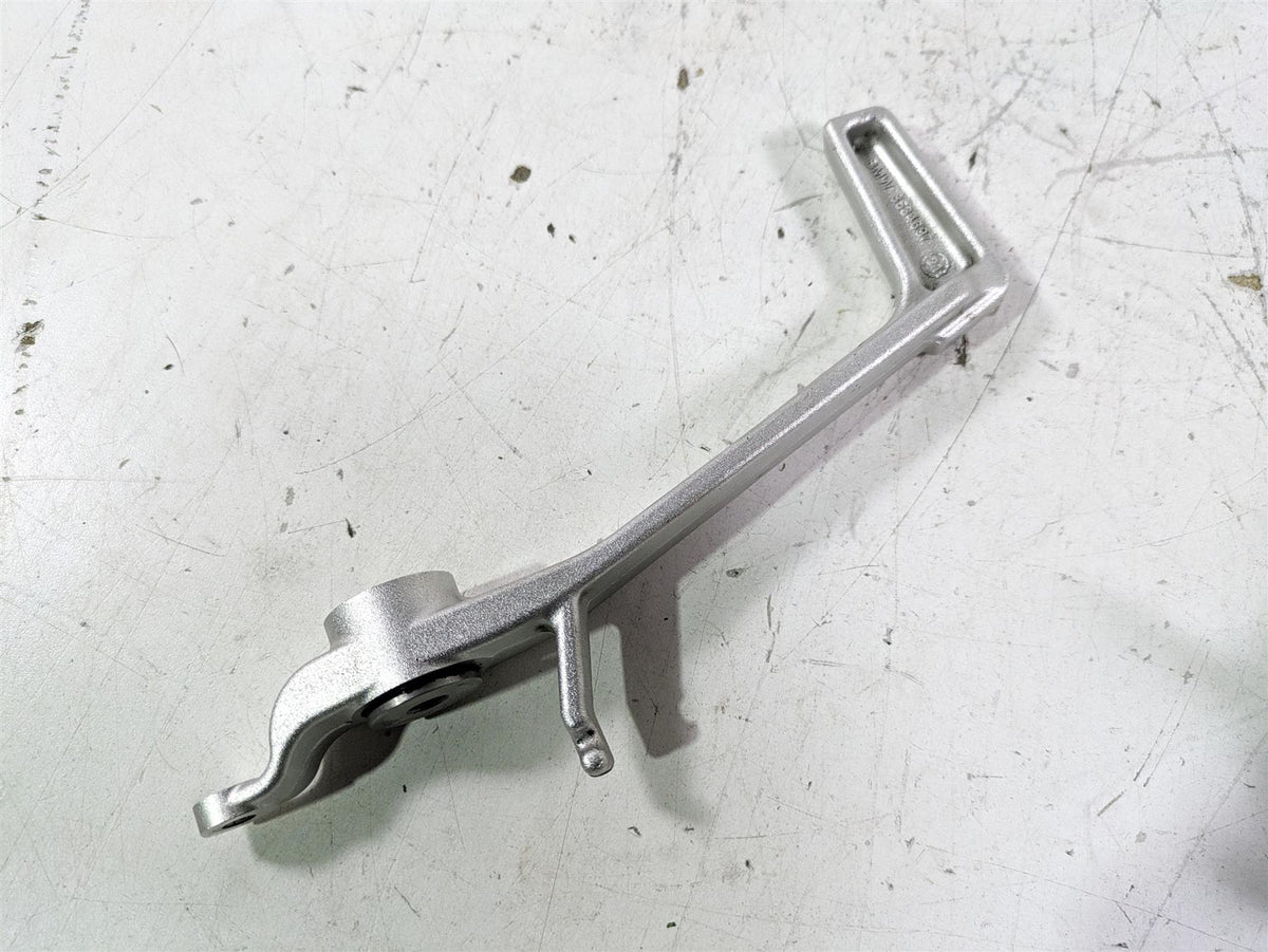 2022 BMW R1250 RT K052 Right Front Footpeg & Brake Pedal Set 35218534746 {{ shop.shopifyCountryName }} - Mototech271