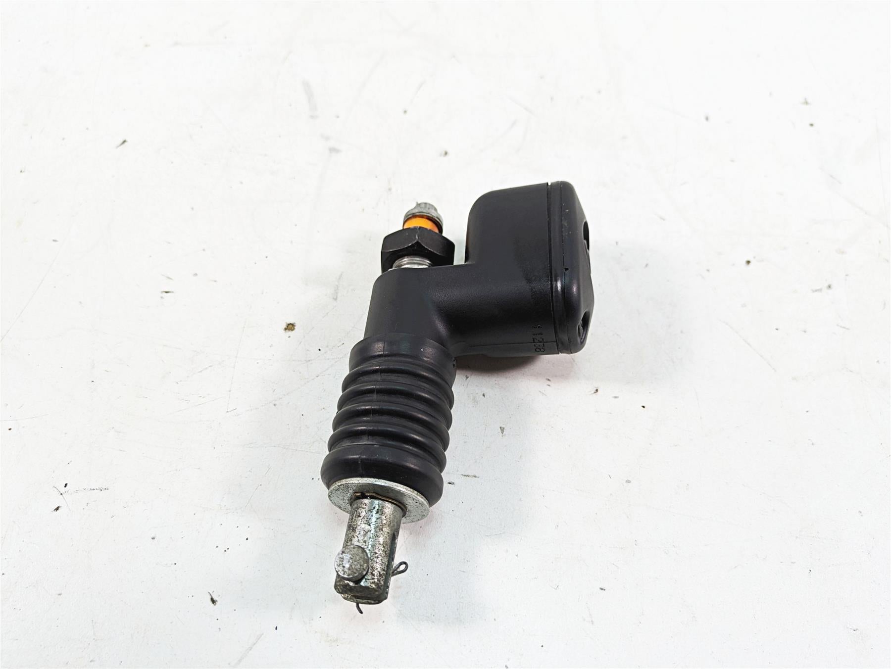 2013 Harley Softail FLSTC Heritage Classic Rear Brake Master Cylinder 41767-05E {{ shop.shopifyCountryName }} - Mototech271