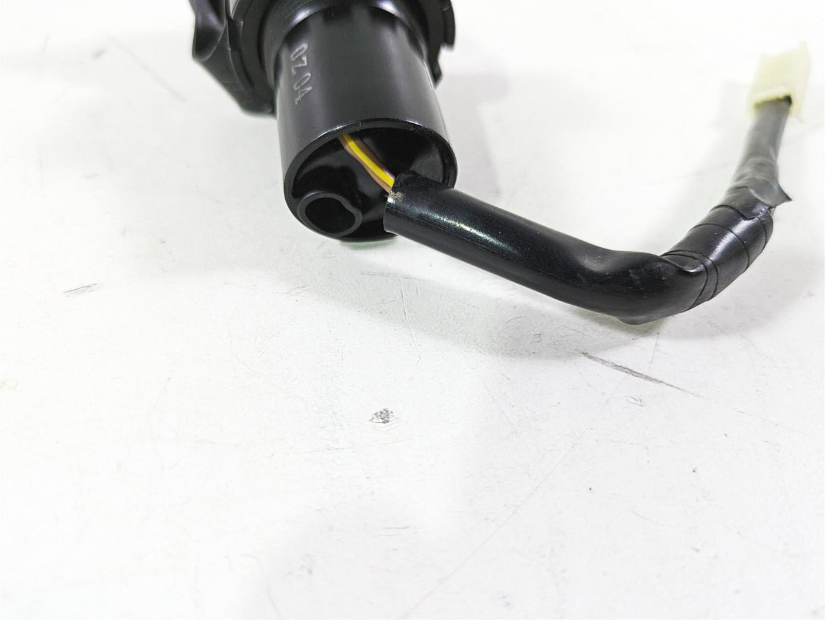 2021 Yamaha Tenere 700 XTZ7 12V Cockpit Power Supply Plug B56-8254B-01-00 {{ shop.shopifyCountryName }} - Mototech271