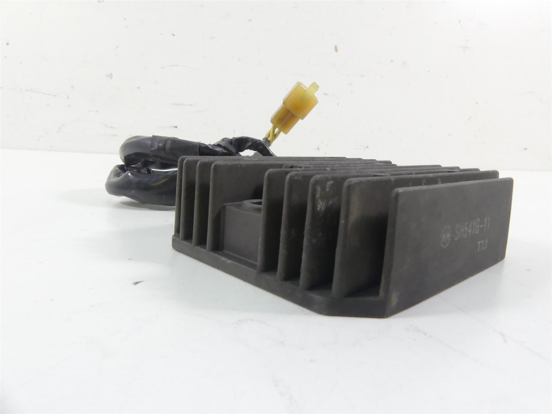 1998 Honda Shadow VT1100T Rectifier Voltage Regulator 31600-MAA-A10 SH541G-11 {{ shop.shopifyCountryName }} - Mototech271