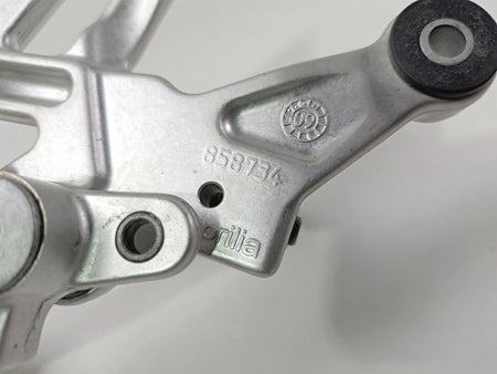 2017 Aprilia RSV 1100 Tuono V4 Factory Right Front Footpeg & Brake Ped 858734 {{ shop.shopifyCountryName }} - Mototech271