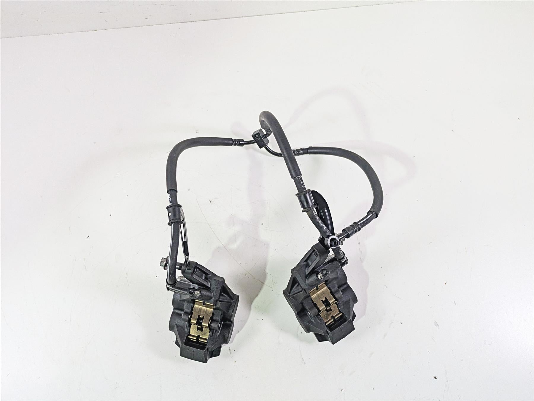 2009 Yamaha FZ1 FZS10 Fazer Front Brake Caliper + Lines Set 2D1-2580T-00 {{ shop.shopifyCountryName }} - Mototech271
