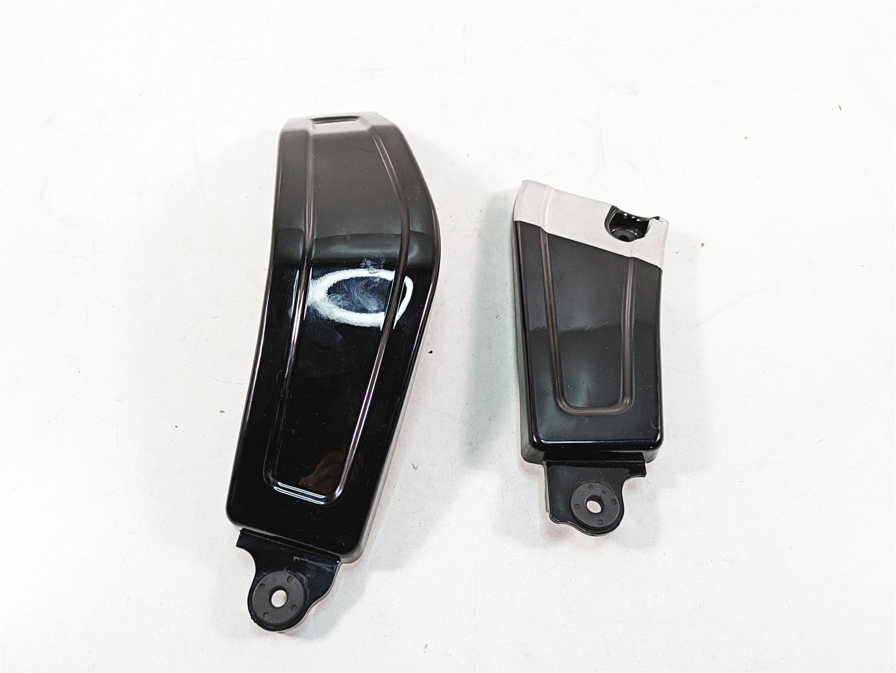 2016 Suzuki M109R VZR1800 Swingarm Side Cover Fairing Set 47240-48G00-019 {{ shop.shopifyCountryName }} - Mototech271
