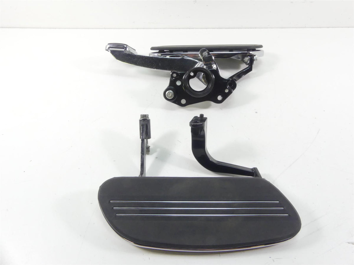 2012 Harley Touring FLHX Street Glide Front Floor Board Brake Pedal Set 50518-09 {{ shop.shopifyCountryName }} - Mototech271