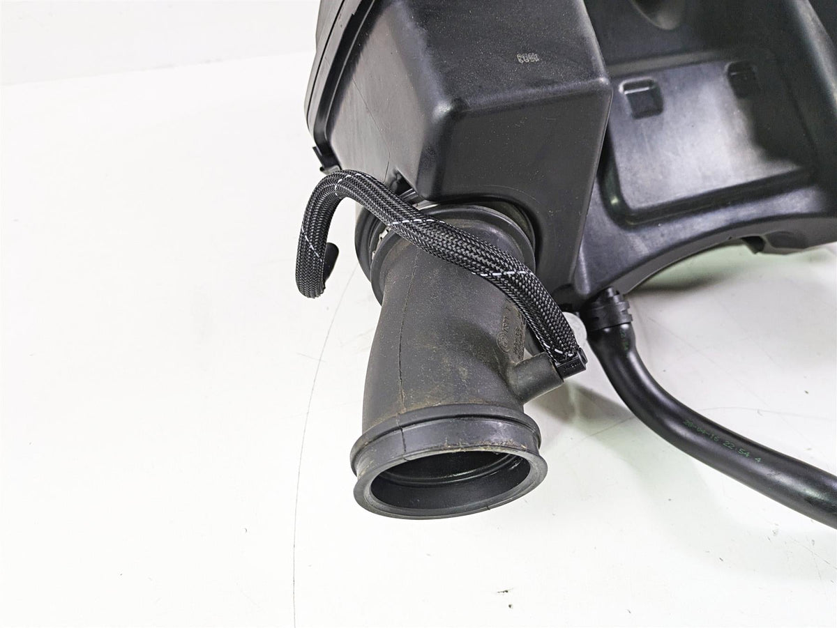 2016 BMW R1200RS K54 Air Filter Box Cleaner Breather & Tubes 13718523907 {{ shop.shopifyCountryName }} - Mototech271