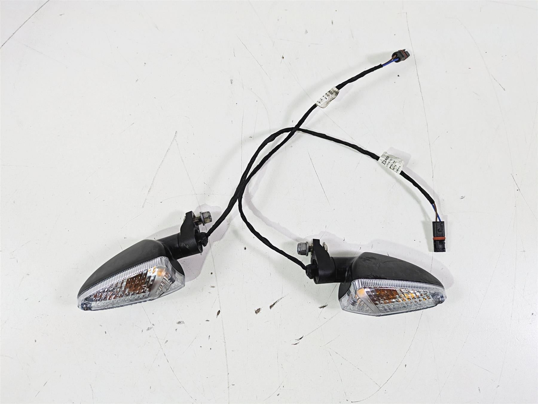 2016 BMW R1200RS K54 Front Blinker Turn Signal Set 63138534353 | Mototech271