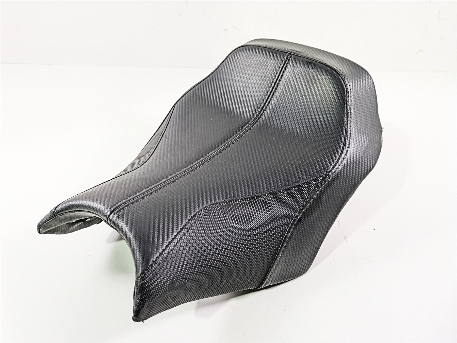 2019 Harley Softail FXDR 114 Saddlemen GB V1 Solo Seat Saddle 819-32-0043 {{ shop.shopifyCountryName }} - Mototech271