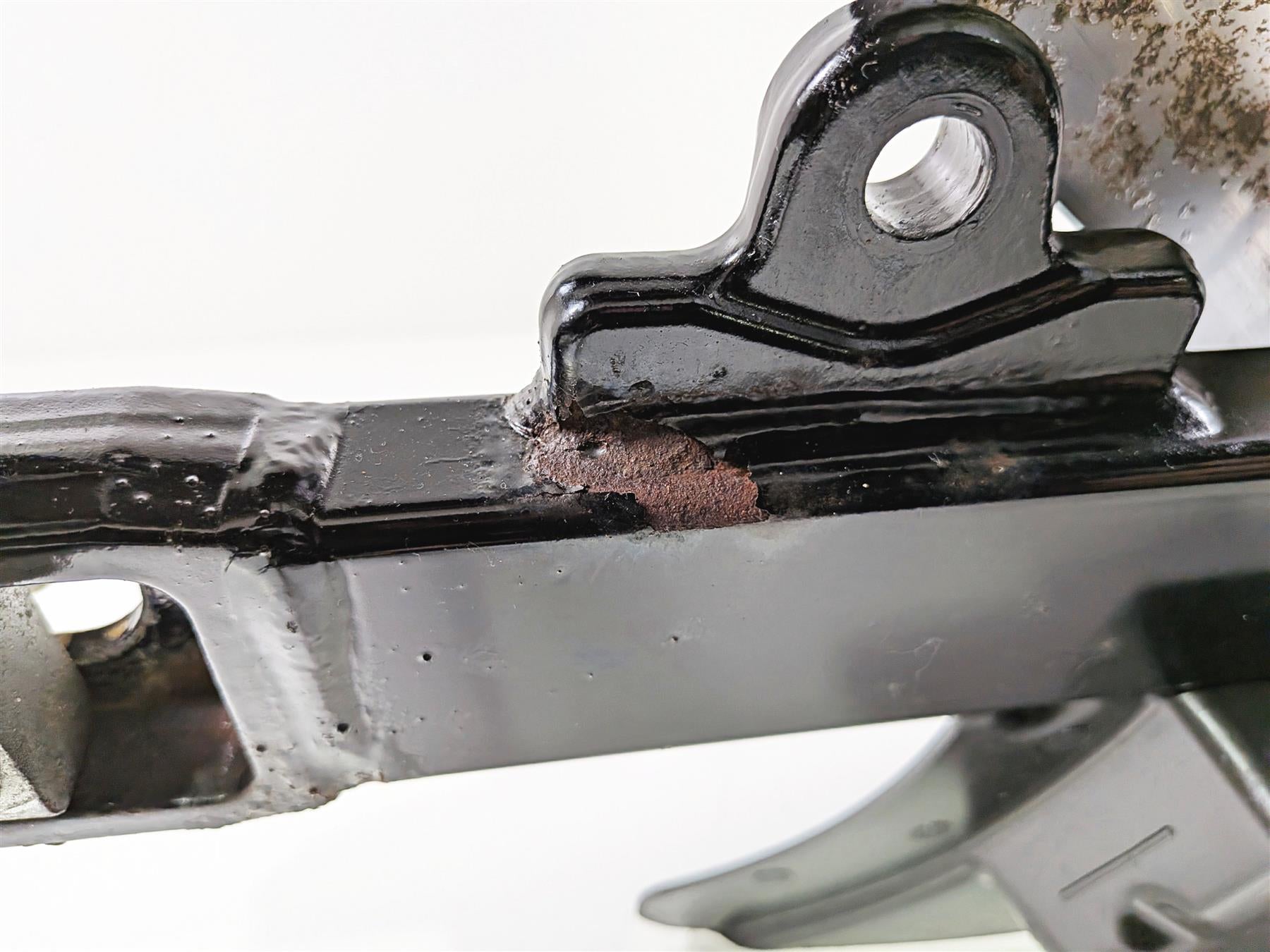 2011 Harley FXDF Dyna Fat Bob Rear Swingarm & Belt Guards 47820-10 {{ shop.shopifyCountryName }} - Mototech271
