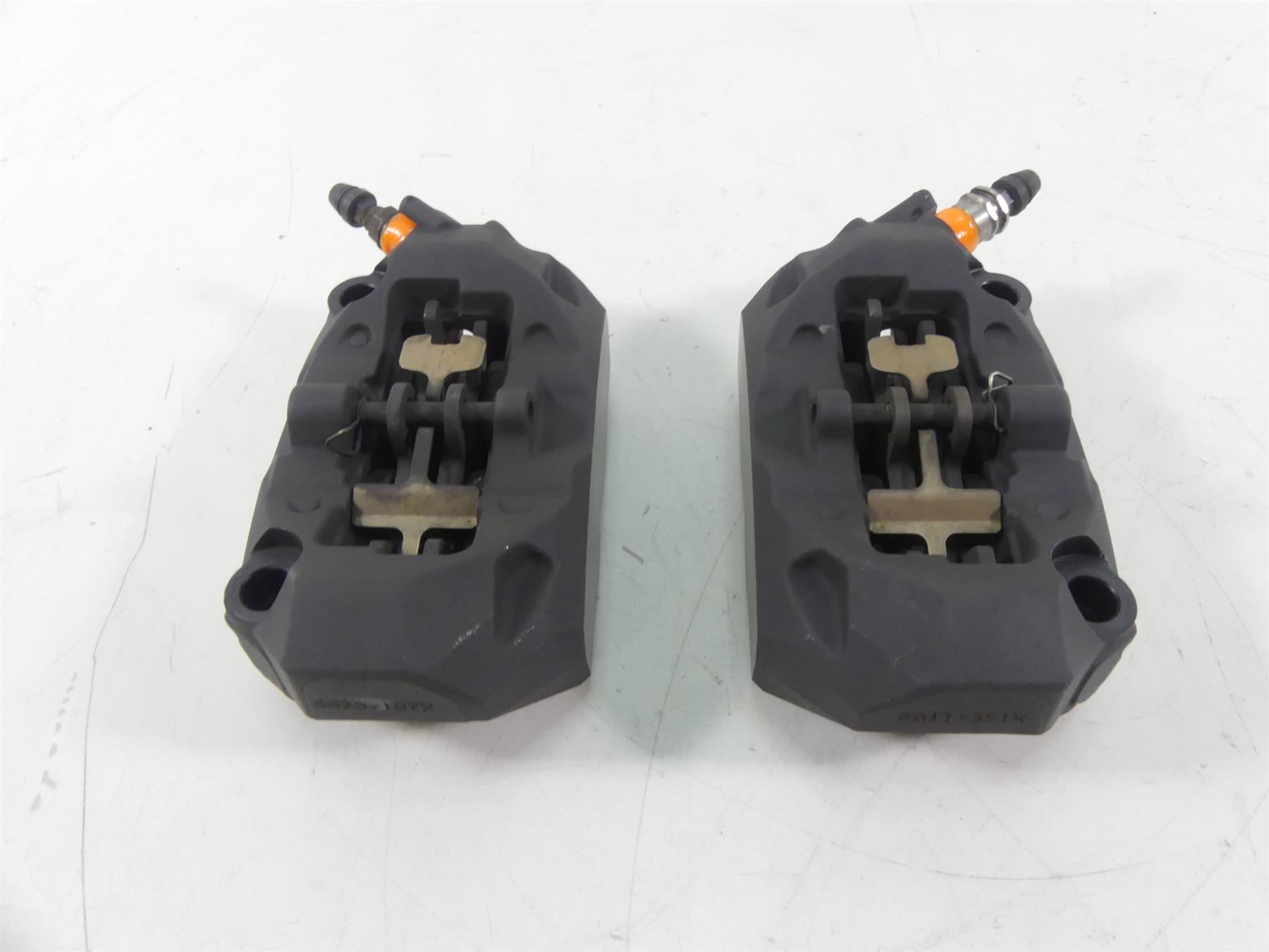 2016 BMW R1200GS K50 Front Brembo Brake Caliper Set 34118556205 34118556206 {{ shop.shopifyCountryName }} - Mototech271