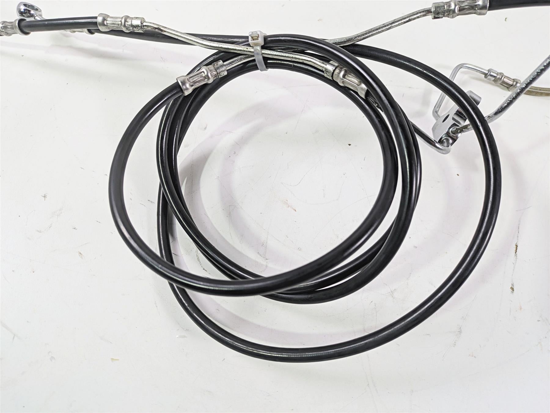 2010 Harley Touring FLHXSE CVO Street Glide Front Abs Brake Line Set 46674-10 {{ shop.shopifyCountryName }} - Mototech271