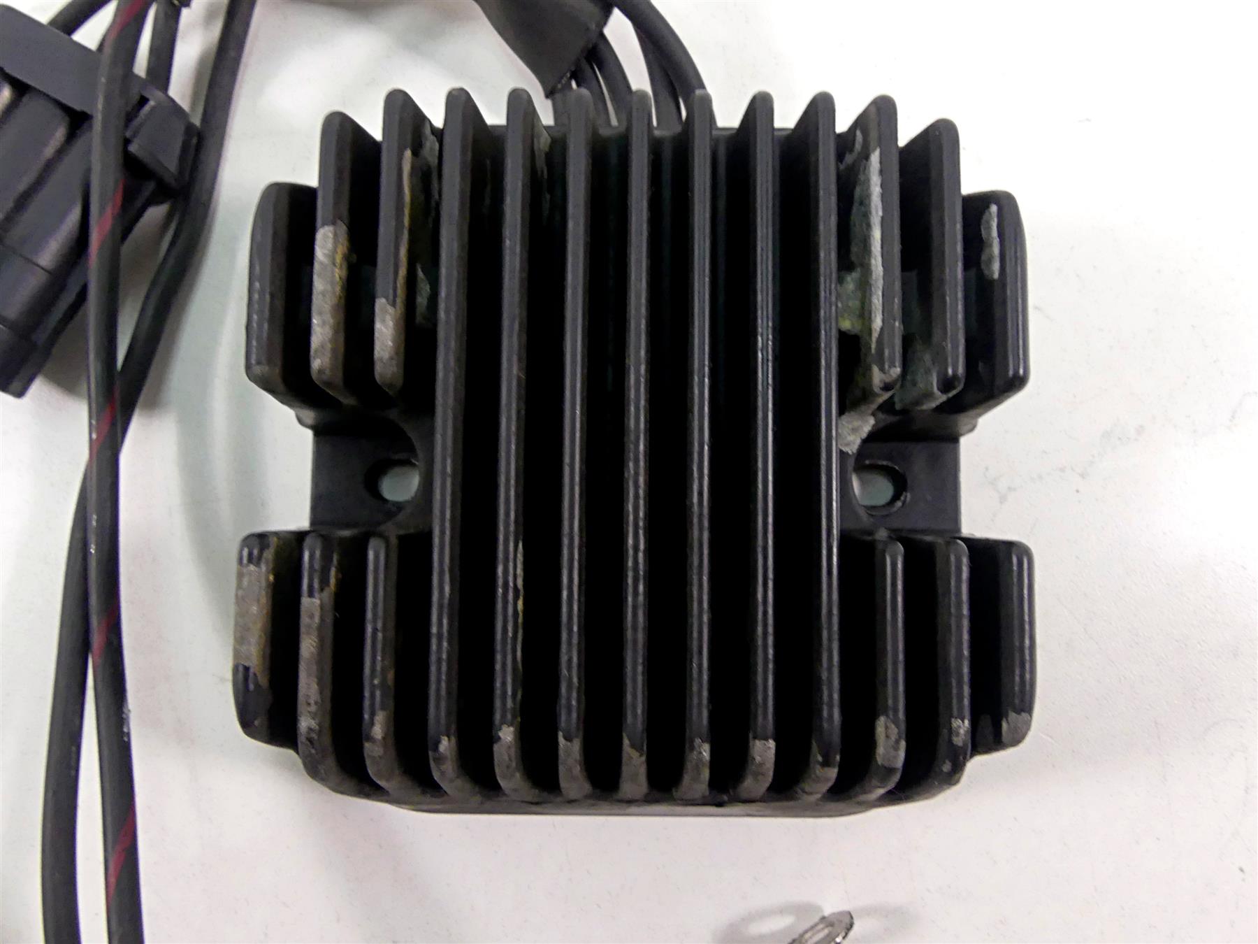 2011 Victory Cross Country Rectifier Voltage Regulator 4012717 {{ shop.shopifyCountryName }} - Mototech271