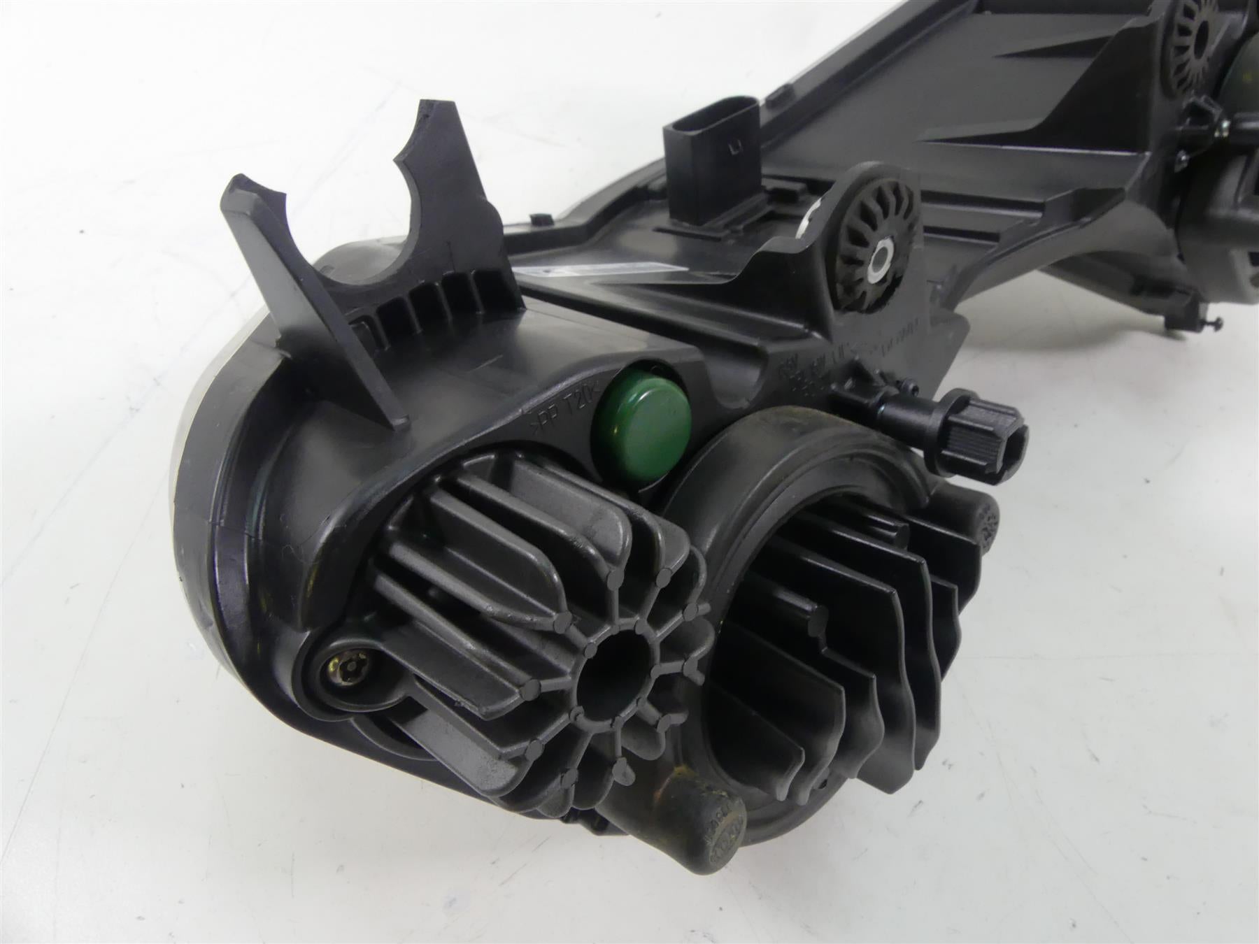 2020 Ducati Panigale V2 Headlight Head Light Lamp Lens -Read 52010421E {{ shop.shopifyCountryName }} - Mototech271