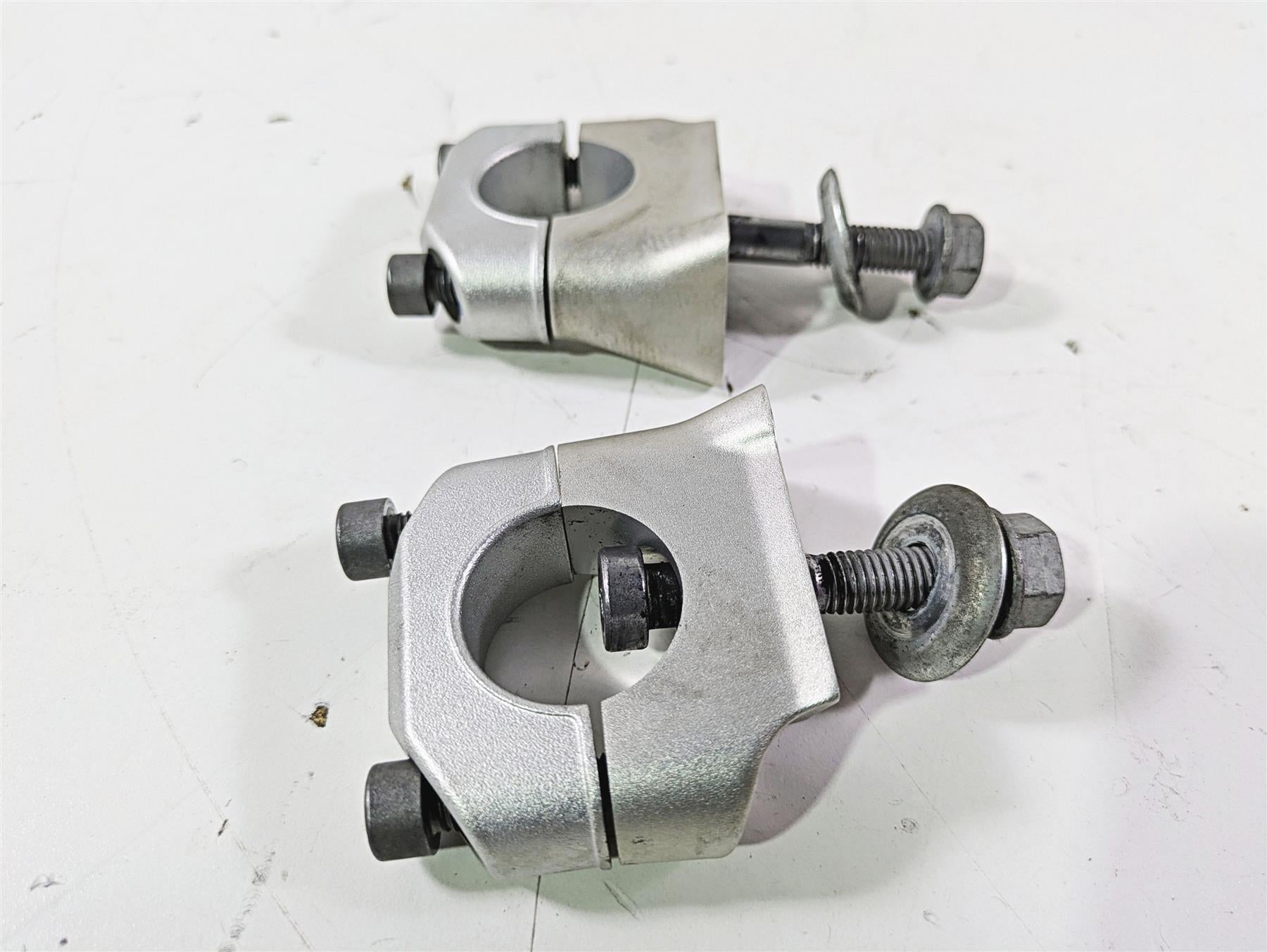 2019 BMW S1000XR K49 Handlebar Risers Holder Set 31428554471 31428554472 {{ shop.shopifyCountryName }} - Mototech271