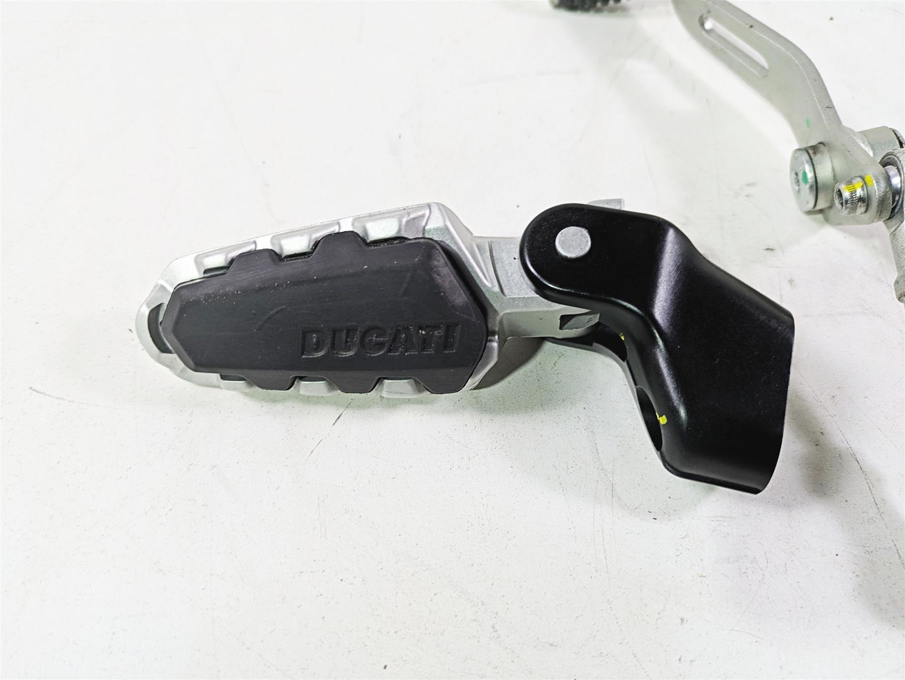 2022 Ducati Scrambler Desert Sled Left Front Foot Peg Mount & Shifter 82433661A {{ shop.shopifyCountryName }} - Mototech271