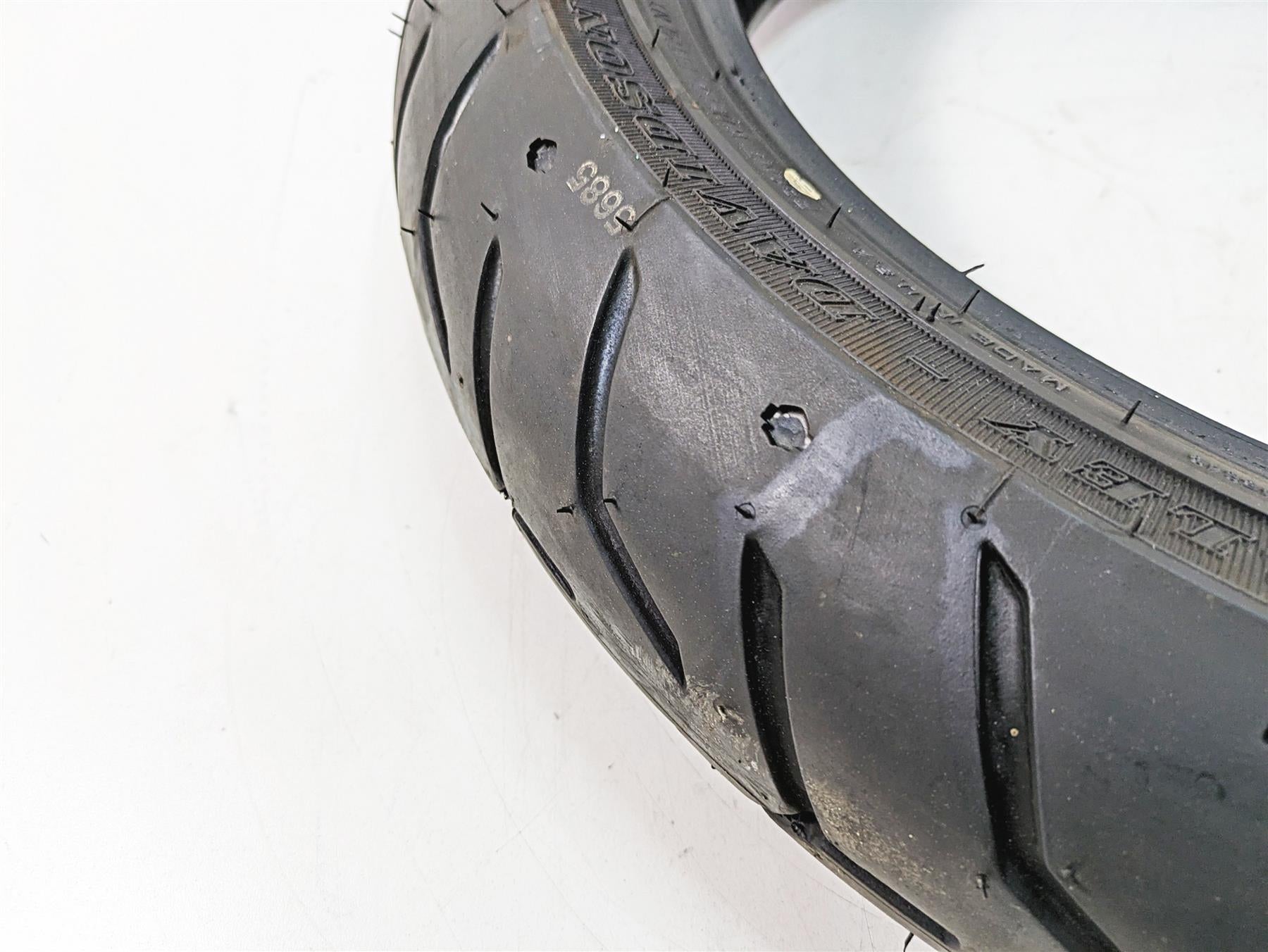 Used Front Motorcycle Harley Tire Dunlop D408F 130/80B17 DOT5121 627505 {{ shop.shopifyCountryName }} - Mototech271