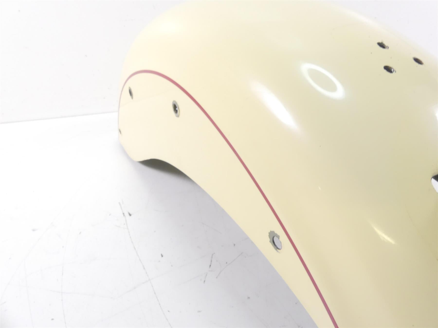 2001 Indian Centennial Scout Rear Fender Cream - Oem Paint 89-117 {{ shop.shopifyCountryName }} - Mototech271